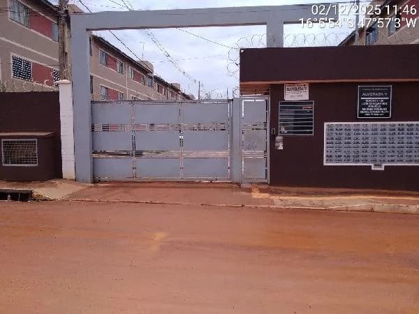 Apartamento - 2 Quartos - Cidade Ocidental - Ocupado — foto 2