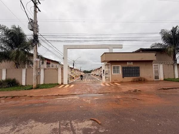 Apartamento - 2 Quartos - Valparaiso de Goias - Ocupado — foto 2