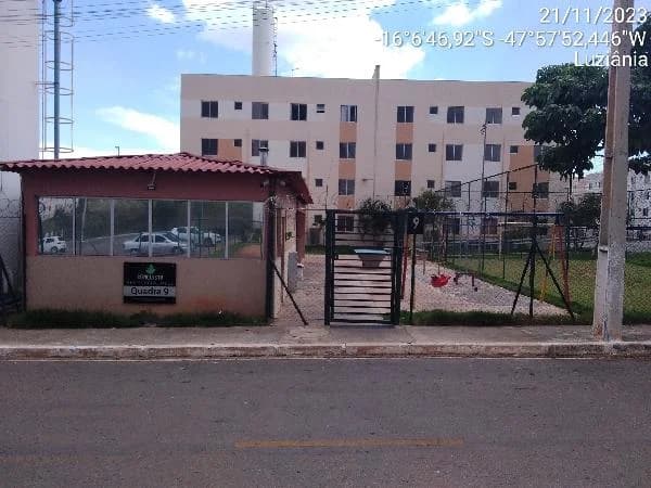 Apartamento - 2 Quartos - Luziania - Ocupado — foto 2