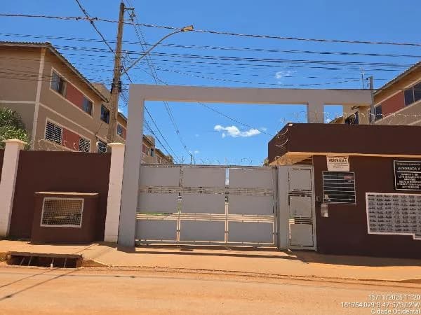 Apartamento - 2 Quartos - Cidade Ocidental - Ocupado — foto 2