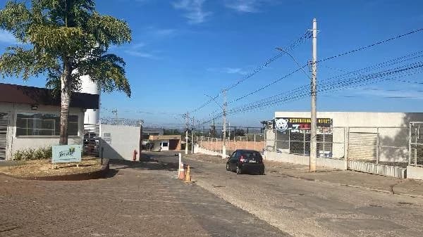 Apartamento - 2 Quartos - Valparaiso de Goias - Ocupado — foto 2
