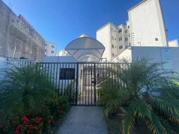 Apartamento - 2 Quartos - Salvador - Ocupado — foto 2