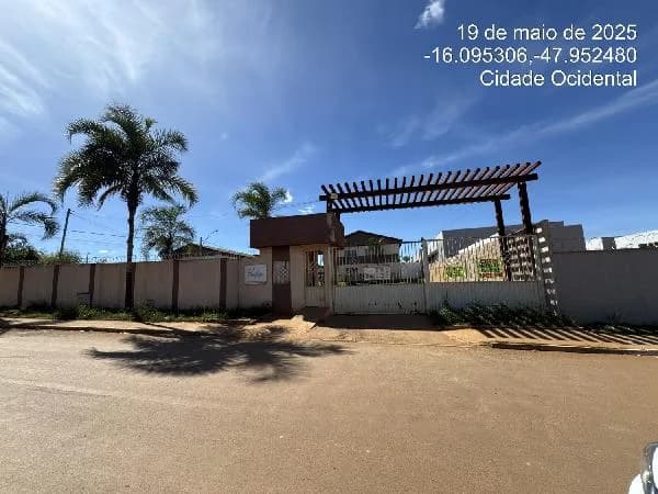 Apartamento - 2 Quartos - Cidade Ocidental - Ocupado — foto 2