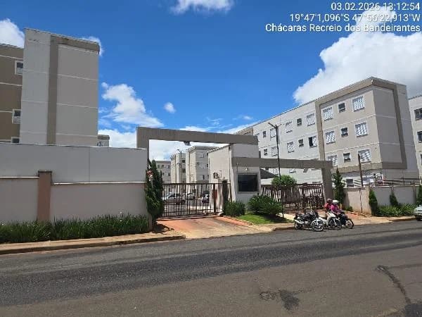 Apartamento - 2 Quartos - Uberaba - Desocupado — foto 2