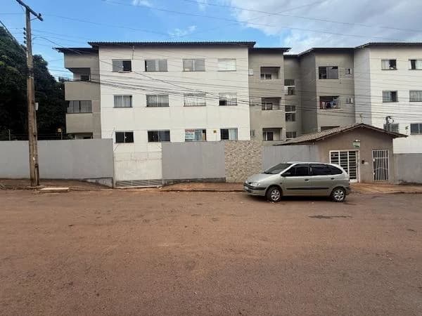 Apartamento - 2 Quartos - Cidade Ocidental - Ocupado — foto 2
