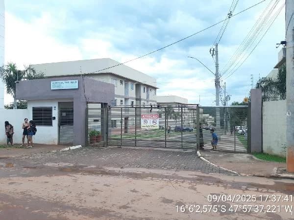 Apartamento - 2 Quartos - Cidade Ocidental - Ocupado — foto 2