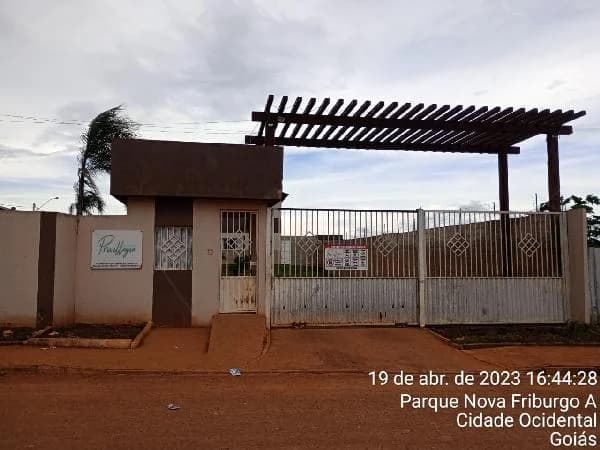 Apartamento - 2 Quartos - Cidade Ocidental - Ocupado — foto 2