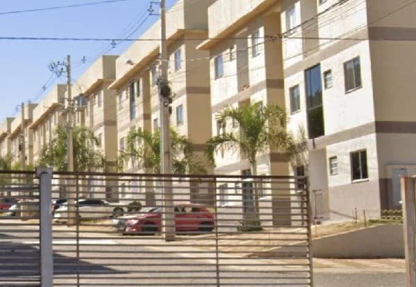 Apartamento - 2 Quartos - Cidade Ocidental - Ocupado — foto 2