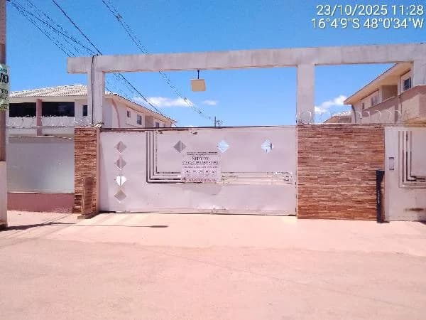 Apartamento - 2 Quartos - Valparaiso de Goias - Ocupado — foto 2