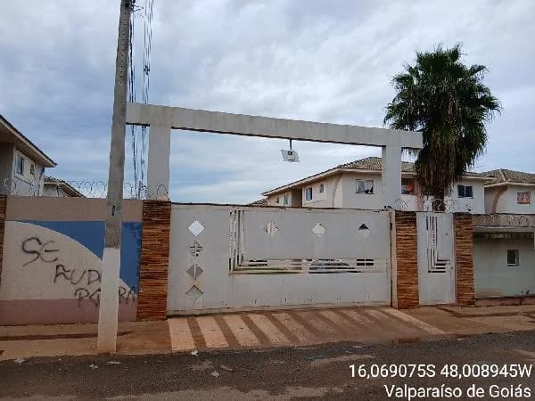 Apartamento - 2 Quartos - Valparaiso de Goias - Ocupado — foto 2