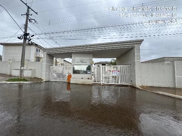 Apartamento - 2 Quartos - Luziania - Ocupado — foto 2