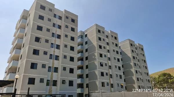 Apartamento - 2 Quartos - Guaratingueta - Ocupado — foto 2