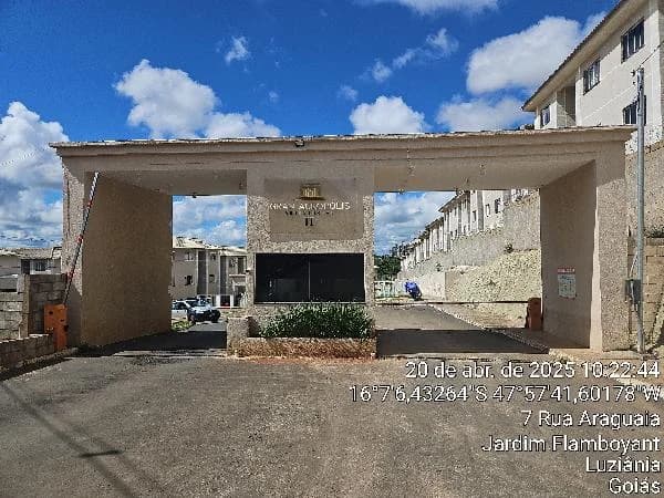 Apartamento - 2 Quartos - Luziania - Ocupado — foto 2