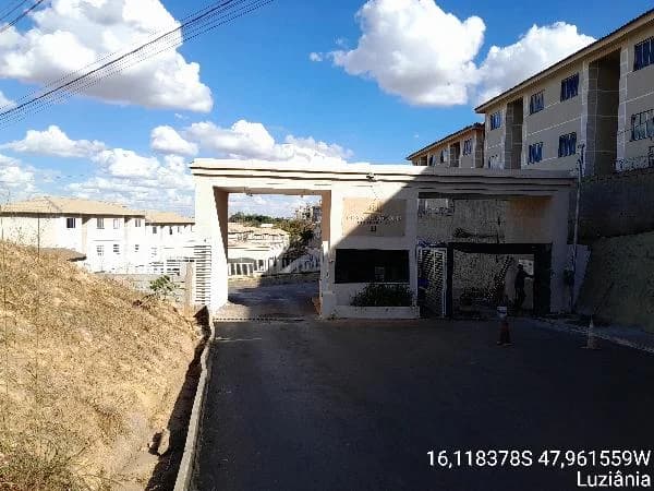 Apartamento - 2 Quartos - Luziania - Ocupado — foto 2