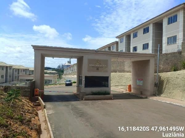 Apartamento - 2 Quartos - Luziania - Ocupado — foto 2