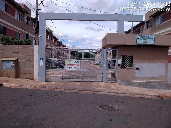 Apartamento - 2 Quartos - Valparaiso de Goias - Ocupado — foto 2