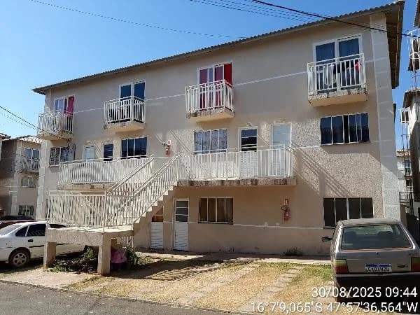Apartamento - 2 Quartos - Luziania - Ocupado — foto 2