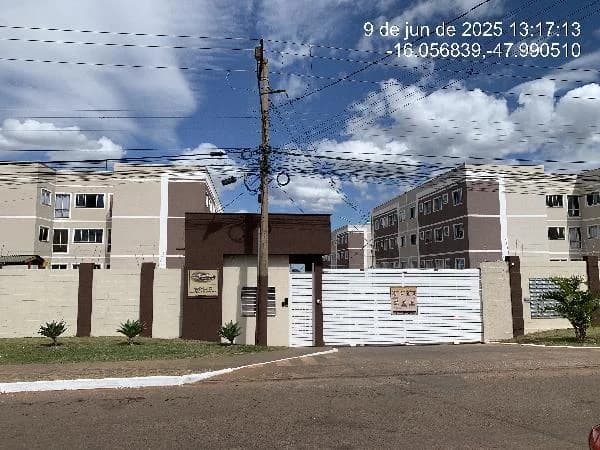 Apartamento - 2 Quartos - Valparaiso de Goias - Ocupado — foto 2