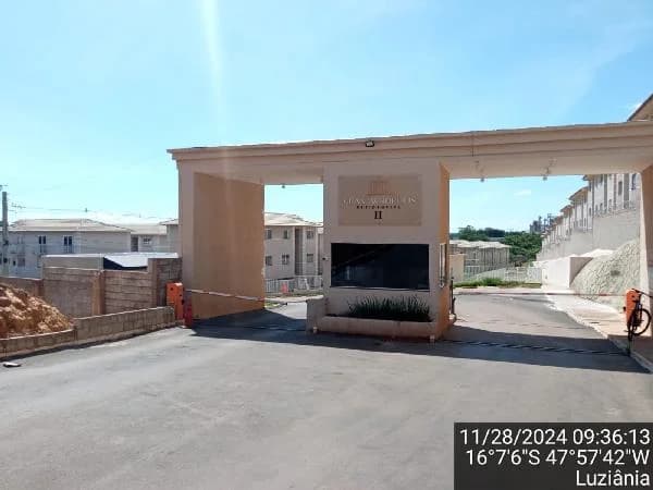 Apartamento - 2 Quartos - Luziania - Ocupado — foto 2