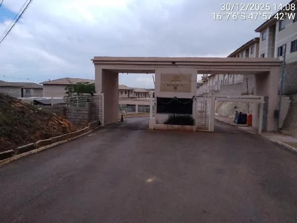 Apartamento - 2 Quartos - Luziania - Ocupado — foto 2