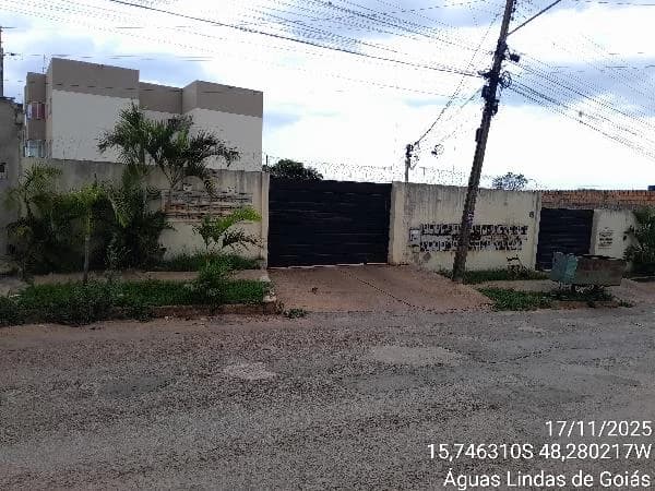 Apartamento - 2 Quartos - Aguas Lindas de Goias - Ocupado — foto 2