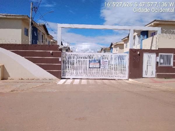 Apartamento - 2 Quartos - Cidade Ocidental - Ocupado — foto 2