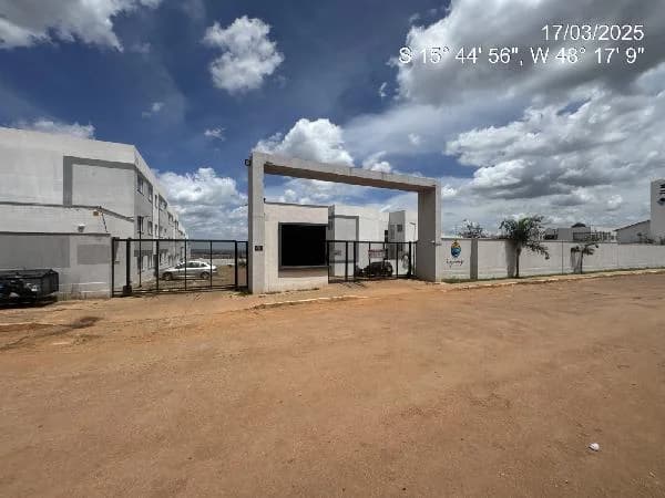 Apartamento - 2 Quartos - Aguas Lindas de Goias - Desocupado — foto 2