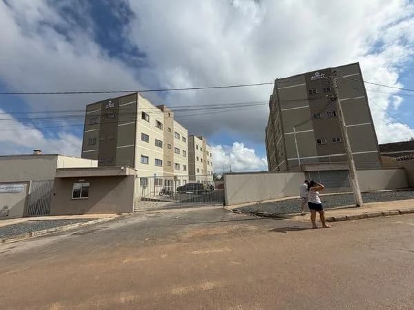 Apartamento - 2 Quartos - Luziania - Ocupado — foto 2