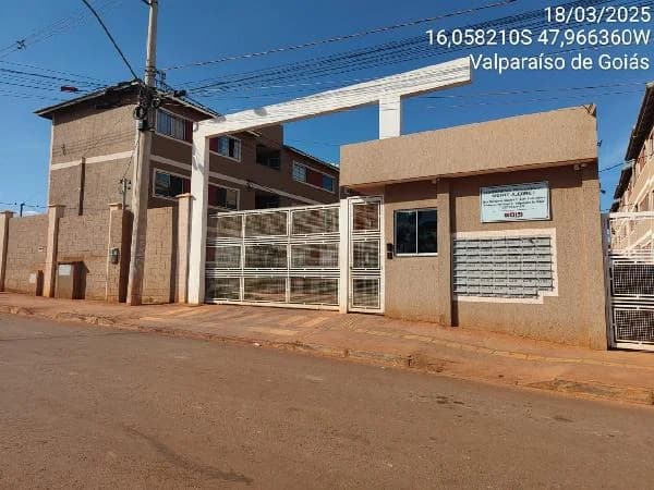 Apartamento - 2 Quartos - Valparaiso de Goias - Ocupado — foto 2