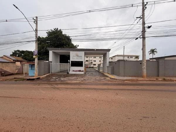 Apartamento - 2 Quartos - Valparaiso de Goias - Ocupado — foto 2