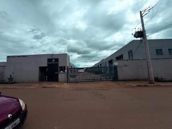 Apartamento - 2 Quartos - Cidade Ocidental - Ocupado — foto 2