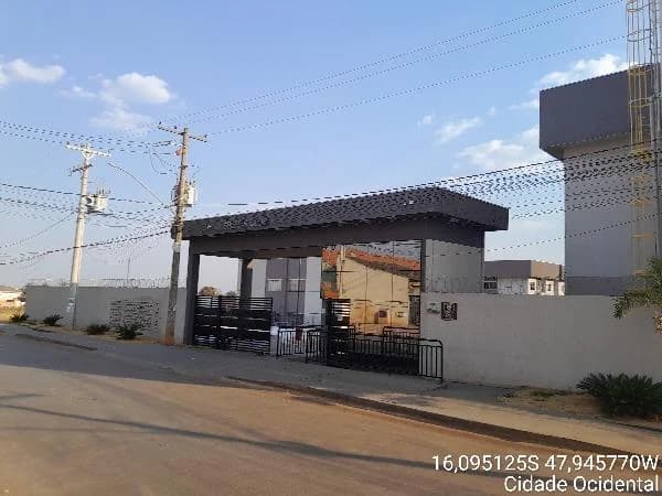 Apartamento - 2 Quartos - Cidade Ocidental - Ocupado — foto 2