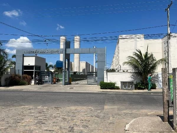 Apartamento - 2 Quartos - Campos dos Goytacazes - Ocupado — foto 2