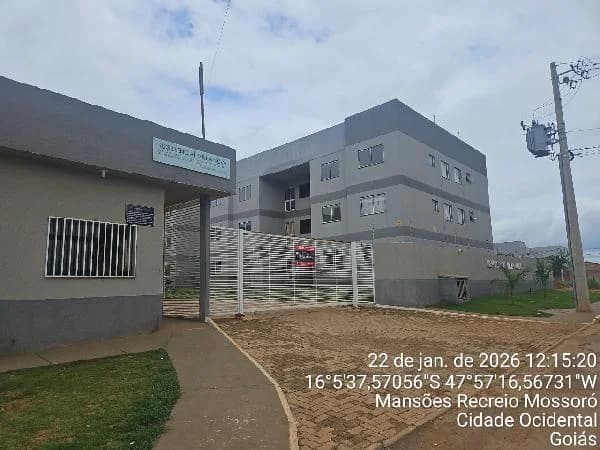 Apartamento - 2 Quartos - Cidade Ocidental - Ocupado — foto 2