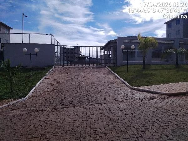 Apartamento - 2 Quartos - Cristalina - Ocupado — foto 2