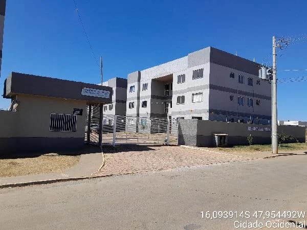 Apartamento - 2 Quartos - Cidade Ocidental - Ocupado — foto 2
