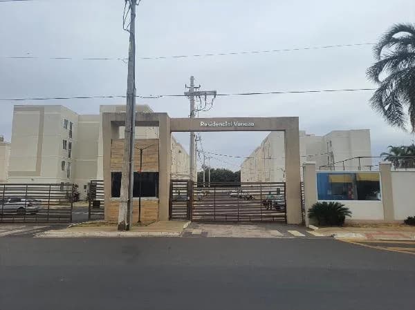 Apartamento - 2 Quartos - Uberaba - Desocupado — foto 2