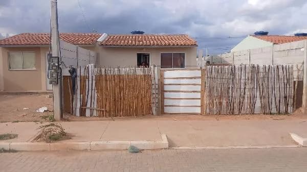 Casa - 2 Quartos - Belo Jardim - Desocupado — foto 2