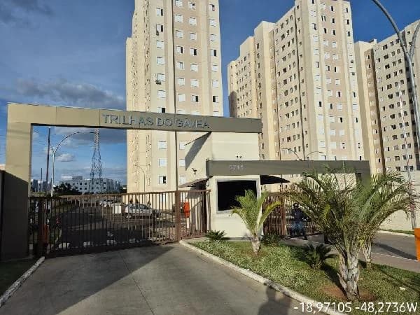 Apartamento - 2 Quartos - Uberlandia - Ocupado — foto 2