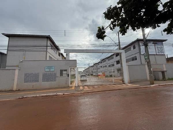 Apartamento - 2 Quartos - Cidade Ocidental - Ocupado — foto 2