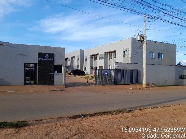 Apartamento - 2 Quartos - Cidade Ocidental - Ocupado — foto 2