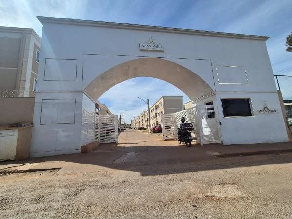 Apartamento - 2 Quartos - Valparaiso de Goias - Ocupado — foto 2
