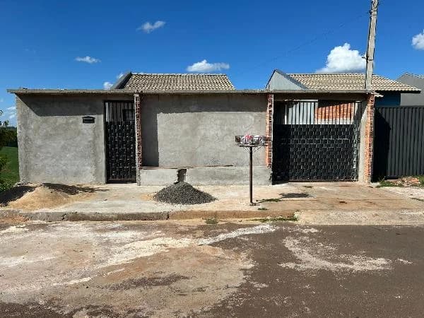 Casa - 2 Quartos - Apucarana - Ocupado