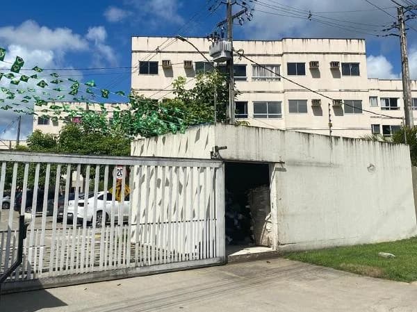 Apartamento - 2 Quartos - Sao Lourenco da Mata - Ocupado