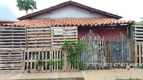 Casa - 2 Quartos - Demerval Lobao - Ocupado
