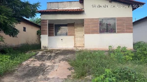 Casa - 2 Quartos - Demerval Lobao - Desocupado