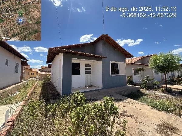 Casa - 2 Quartos - Demerval Lobao - Desocupado