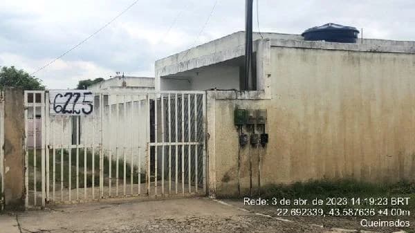 Casa - 2 Quartos - Queimados - Ocupado
