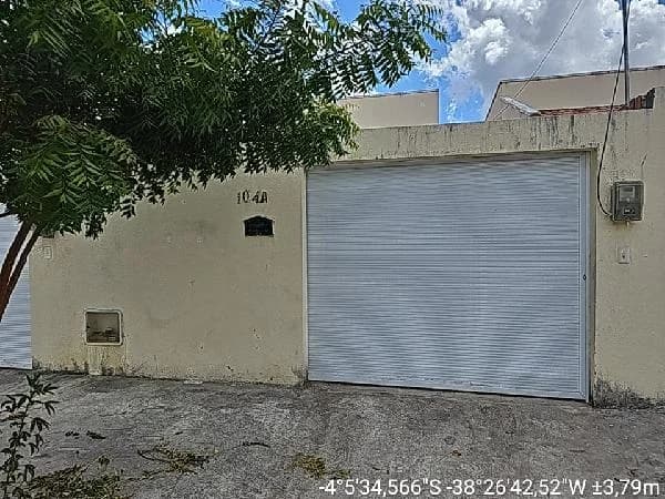 Casa - 2 Quartos - Horizonte - Ocupado