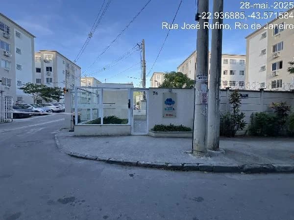 Apartamento - 2 Quartos - Rio de Janeiro - Ocupado